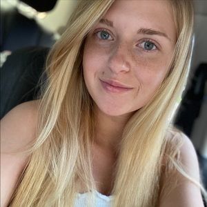 Meet your Posher, Alicia